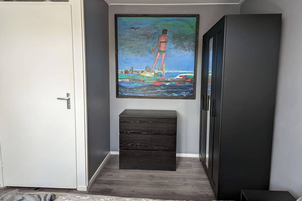Charming 3-bedroom townhome in Lelystad perfect for your getaway. in Lelystad, Markermeer