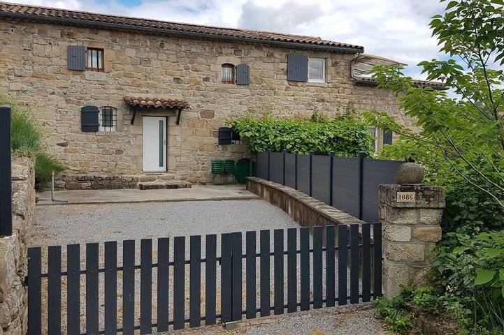 Agriturismo pour 5 personnes, avec terrasse et jardin, animaux acceptés