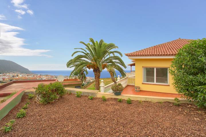 Ferienhaus 'Mocan' mit Meerblick, privater Terrasse und Wlan in Realejo Alto, Los Realejos
