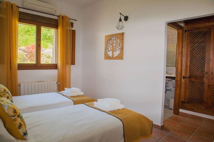 Cabana-Deluxe-Ensuite mit Dusche-Bergblick-Rabilargo in Candeleda, Valle del Tiétar