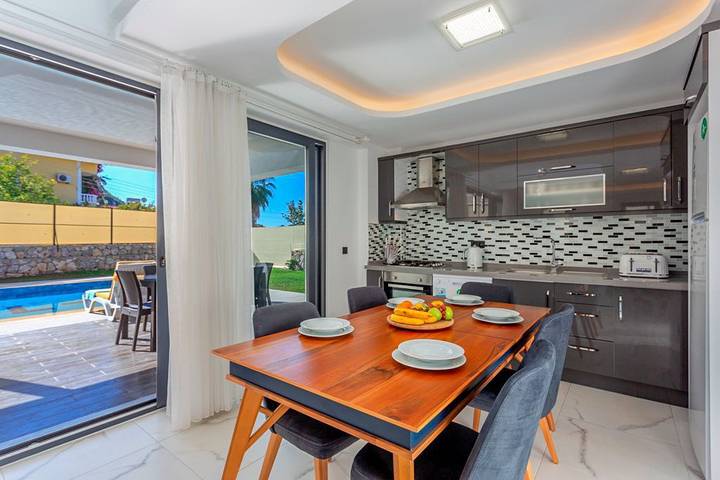 Location de vacances pour 8 personnes, avec jardin et terrasse à Fethiye (Muğla) - 4