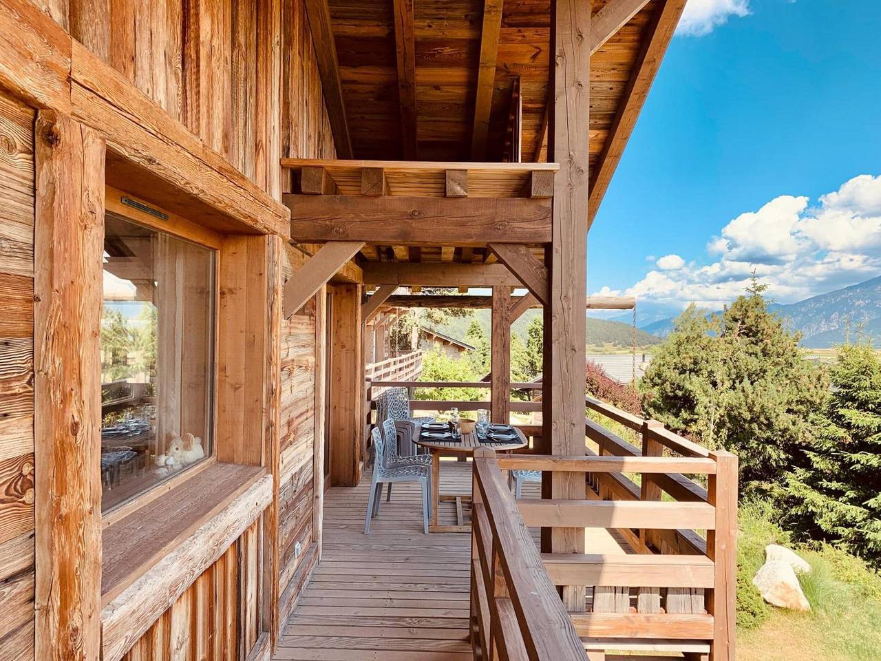 Chalet Boolly – Luxe & Sérénité en Montagne, Sauna & Bain Nordique, Vue Panoramique in Bolquère, Parc naturel régional des Pyrénées catalanes