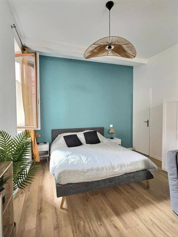 Appartement entier, One-Bedroom Apartment in Nègrepelisse, Tarn-et-Garonne