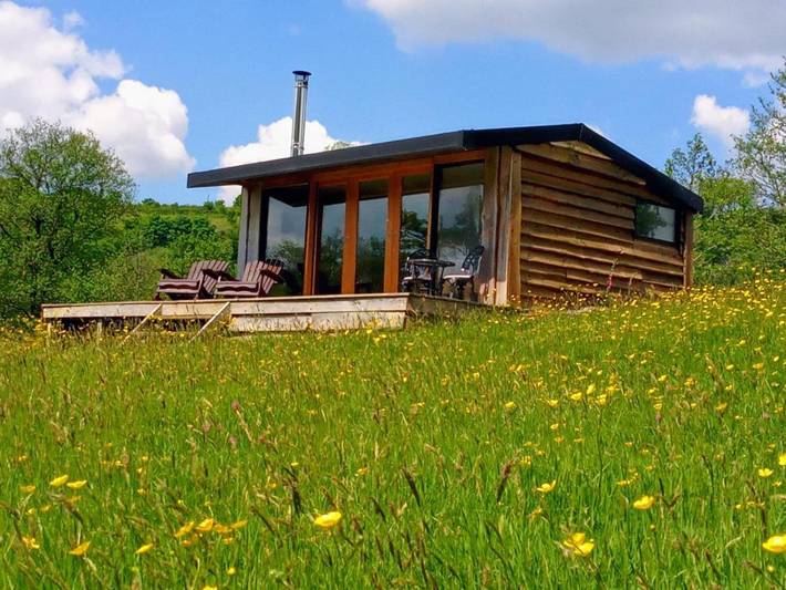 Glamping for 2 people, with Terrace and Garden as well as View in Carmarthenshire