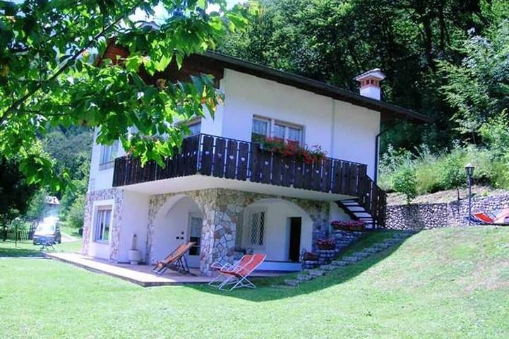 Ferienwohnung für 4 Personen, mit Terrasse und Garten, mit Haustier in Pur