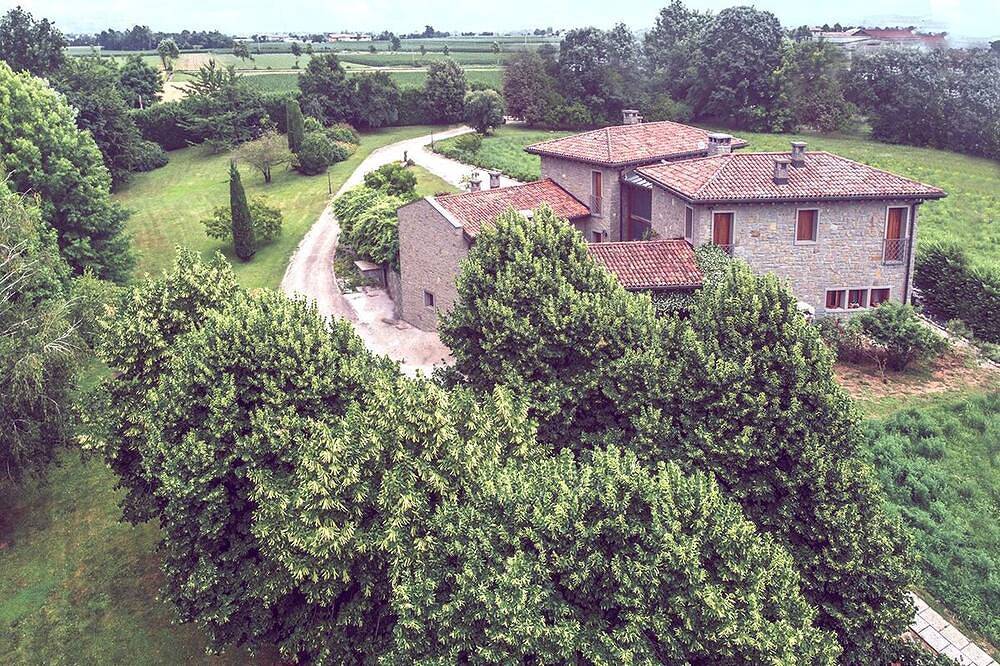 B&B Villa Pomegranate in Pontoglio, Provincia de Brescia