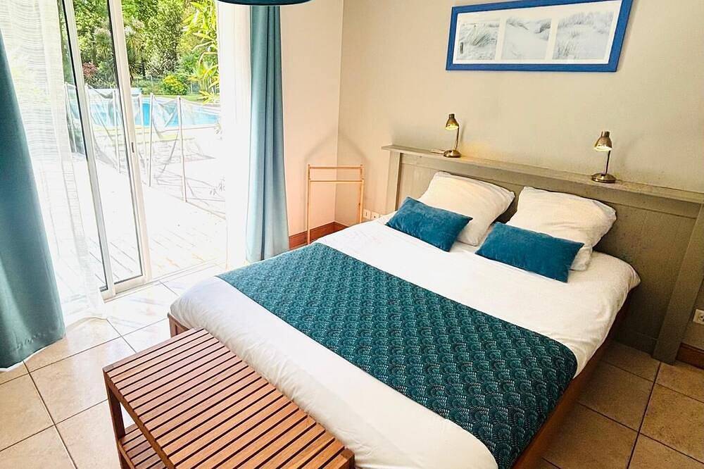 Villa Glorieux Azur 10 chambres 24 personnes, proche océan avec piscine chauffée in Azur, Côte d’Argent