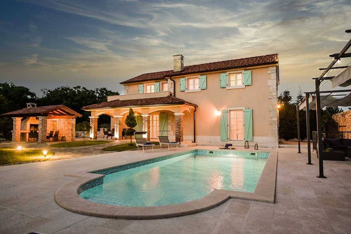Charmante Villa Beleca mit privatem Pool in Kras, Krk