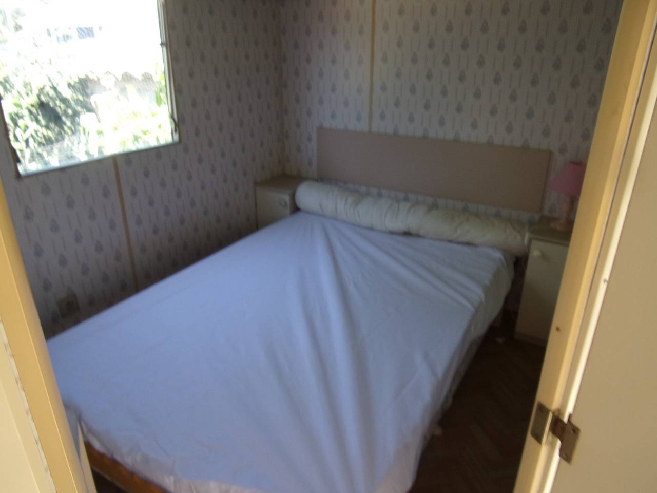 Mobil'Home du Sancillon avec vue sur les montagnes, terrasse privée et jardin partagé in Charentay, Beaujolais