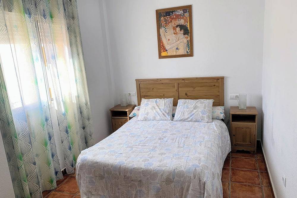 Apartamento entero, Piscina y garaje a 300 mts de playa in Playa La Costilla, Rota 