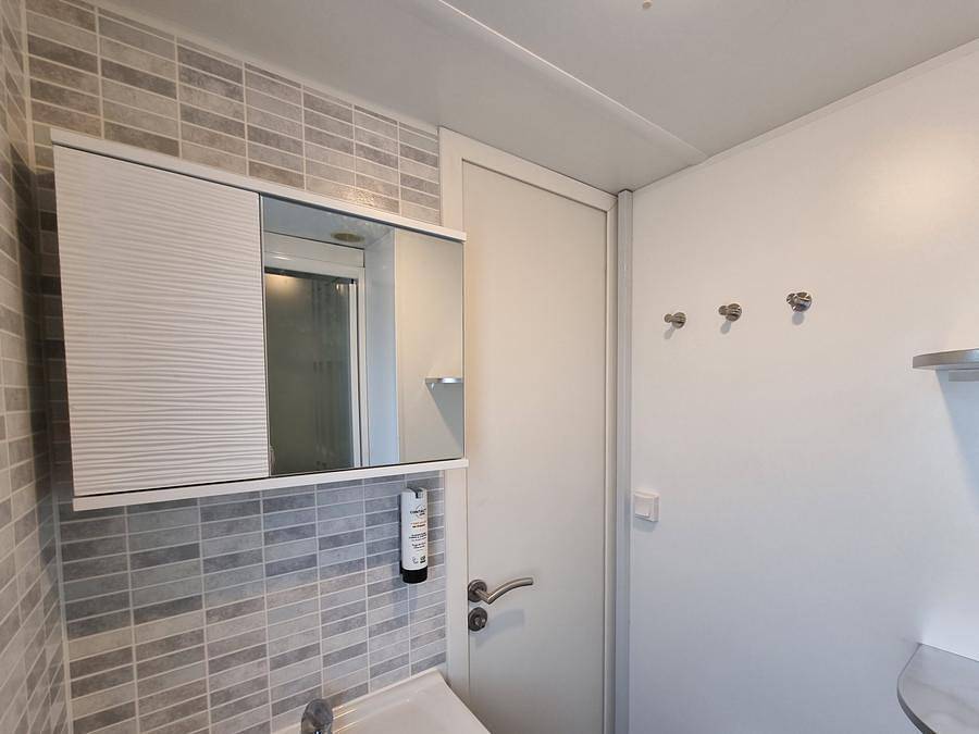 Hôtel & Camping Le Moulin de la Brevette - Stacaravan 6 personen - Gezellig huisje in Montbellet, Mâcon en omgeving