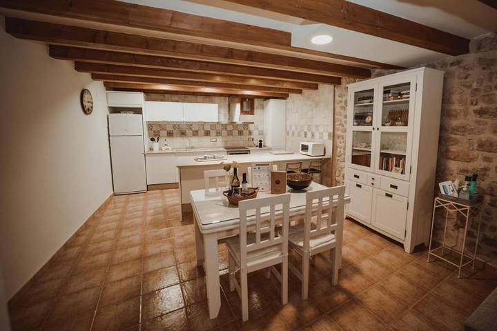 Location de vacances pour 5 personnes, avec balcon dans Terra Alta - 2