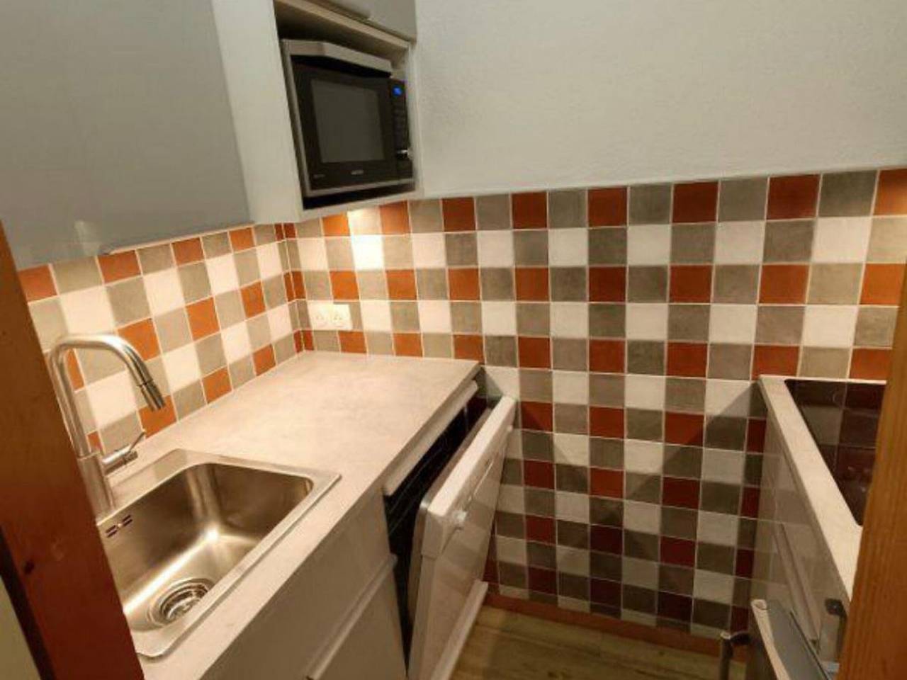 Estudio entero, Estudio funcional a pie de pistas con terraza orientada al sur in La Plagne, Bellentre