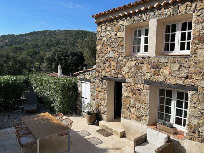 Gîte pour 4 personnes, avec piscine