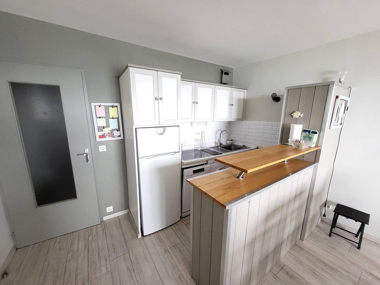 Ganze Wohnung, Meerblick: Charmante 2-Zi.-Whg. mit Terrasse in La Chaume, fußläufig zum Zentrum in Les Sables-d'Olonne, Vendée