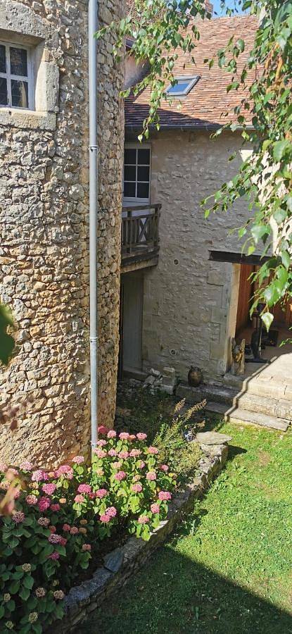 Double Room with Private Bathroom in Saint-Savin, Vienne (France)