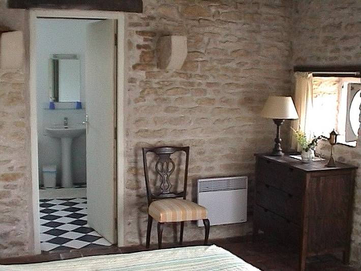 Chambre avec petit déjeuner pour 2 personnes, avec piscine et jardin dans le Cher - 2