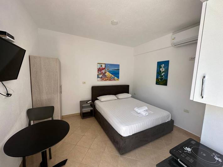 Gîte pour 5 personnes, avec jardin et vue, adapté aux familles dans Ksamil - 4