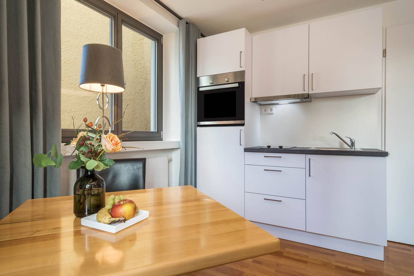 Ganze Wohnung, Modernes Einzimmer-Appartement Nr. 11 mitten im Stadtzentrum mit Wlan in Wangen im Allgäu, Region Bodensee-Oberschwaben