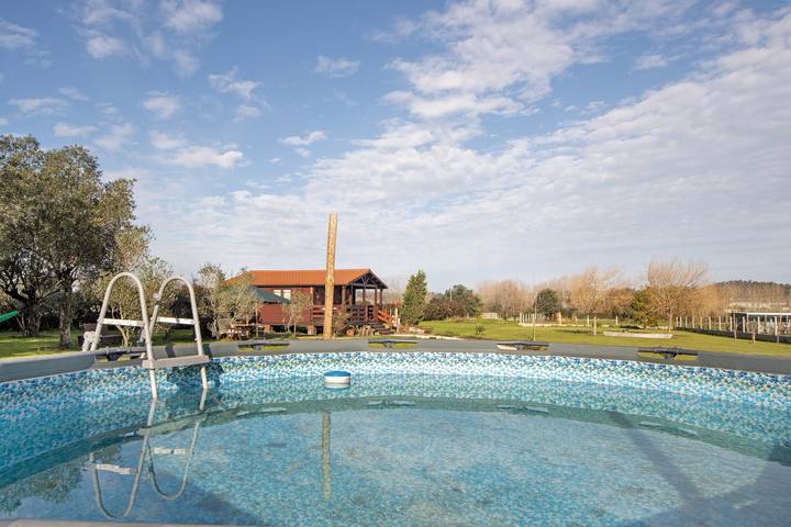 Casa de campo para 3 pessoas, com Varanda e Jardim em Sever do Vouga
