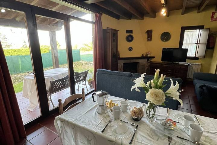 Ganze Wohnung, Ferienwohnung für 8 Personen in Llames de Pría, Costa Verde (Spanien)