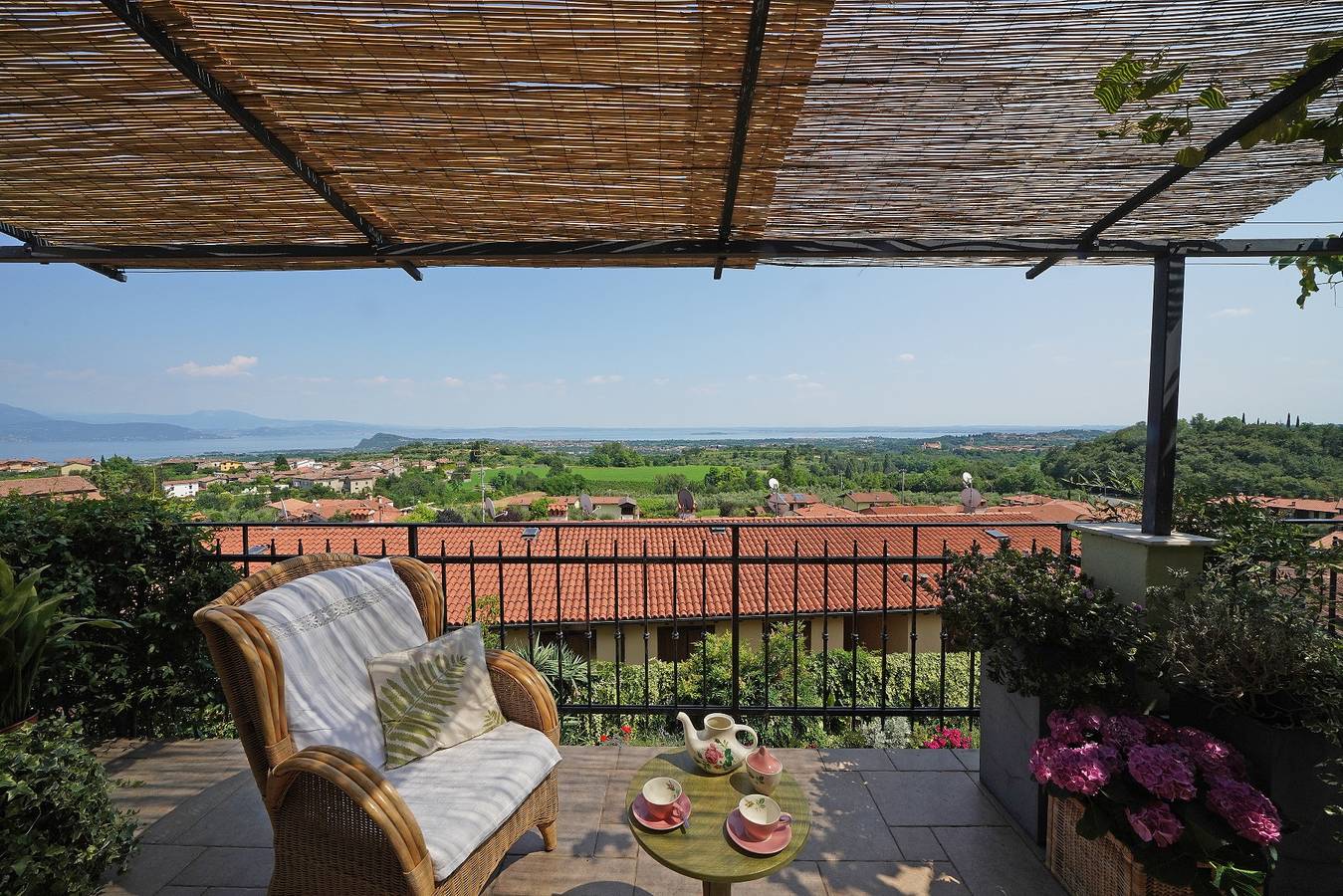 Ganze Wohnung, Terrazze sul Garda by Garda Fewo in Castello (Puegnago sul Garda), Puegnago sul Garda