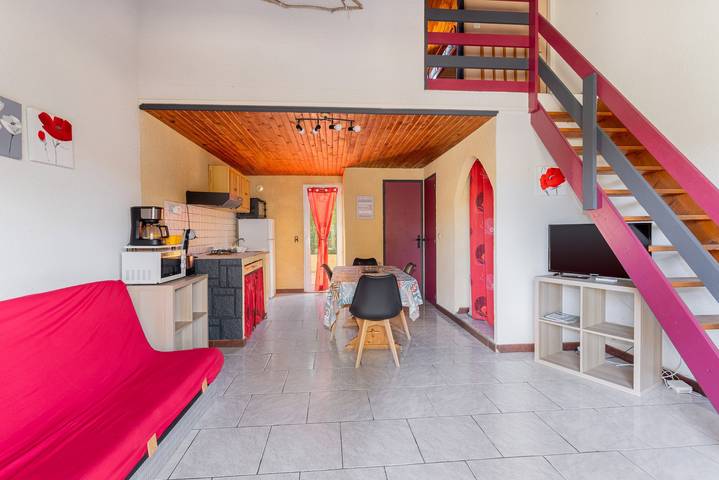 Gîte 2 habitaciones, aire acondicionado, piscina, cerca de Sigean in Roquefort-des-Corbières, Costa mediterránea (Francia)