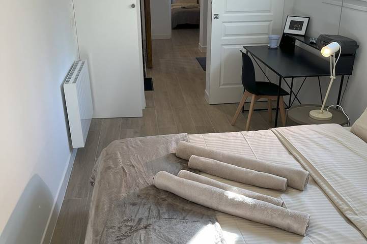 Ruhige 80m² Loft mit Garten und privatem Parkplatz, in der Nähe: Paris + Disney in Fontenay-sous-Bois, Val-de-Marne