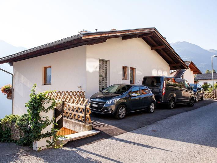 Ferienwohnung für 4 Personen, mit Garten und Terrasse in Wenns - 2