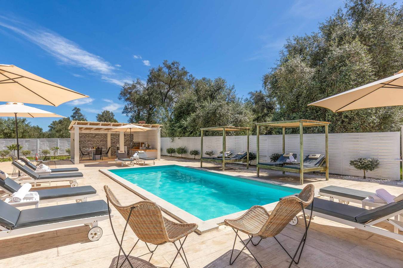Villa Elegio in Kavos, Corfu