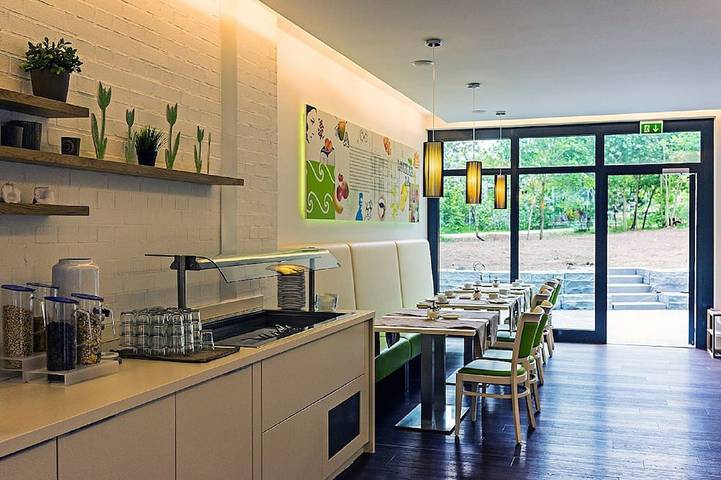 Ganze Wohnung, Ferienwohnung "Unterschlupf" mit großer Terrasse und Garten in Zirndorf, Landkreis Fürth