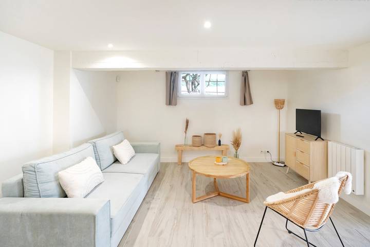 Alojamiento vacacional 'Logement De Vacances Proche Océan' con vistas al mar, terraza privada y Wi-Fi in Capbreton, Côte d’Argent