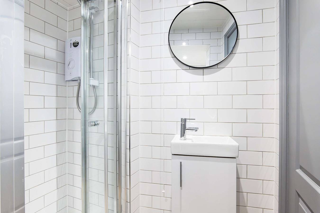 Entire apartment, Edinburgh City Centre   Shore - Free Parking -Wifi in Leith, Edinburgh
