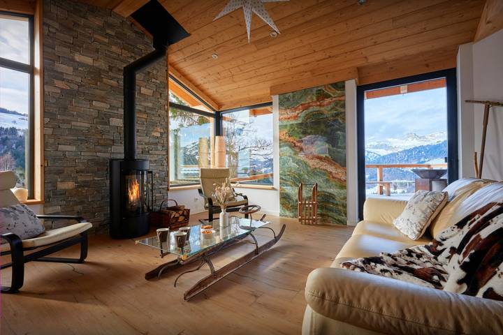 Chalet pour 8 personnes, avec vue ainsi que jardin et sauna, adapté aux familles à Notre-Dame-de-Bellecombe