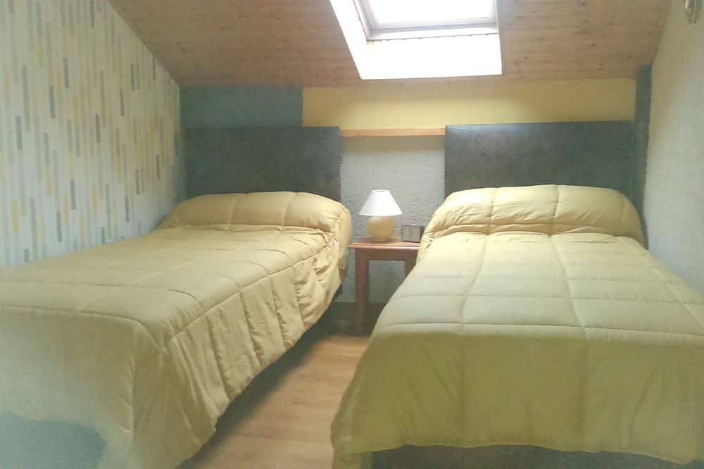 Bauernhaus - Labastide L'Eveque in La Bastide-l'Évêque, Zentralmassiv