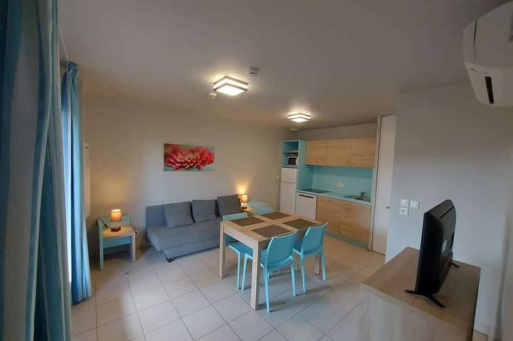 Location de vacances pour 4 personnes, avec piscine et terrasse dans Marseillan-Plage