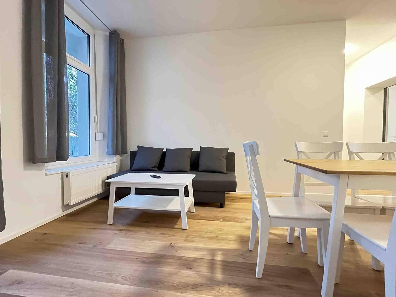 Ganze Ferienwohnung, Am1O56 Übergangswohnung mit Balkon in Amberg, Ostbayern