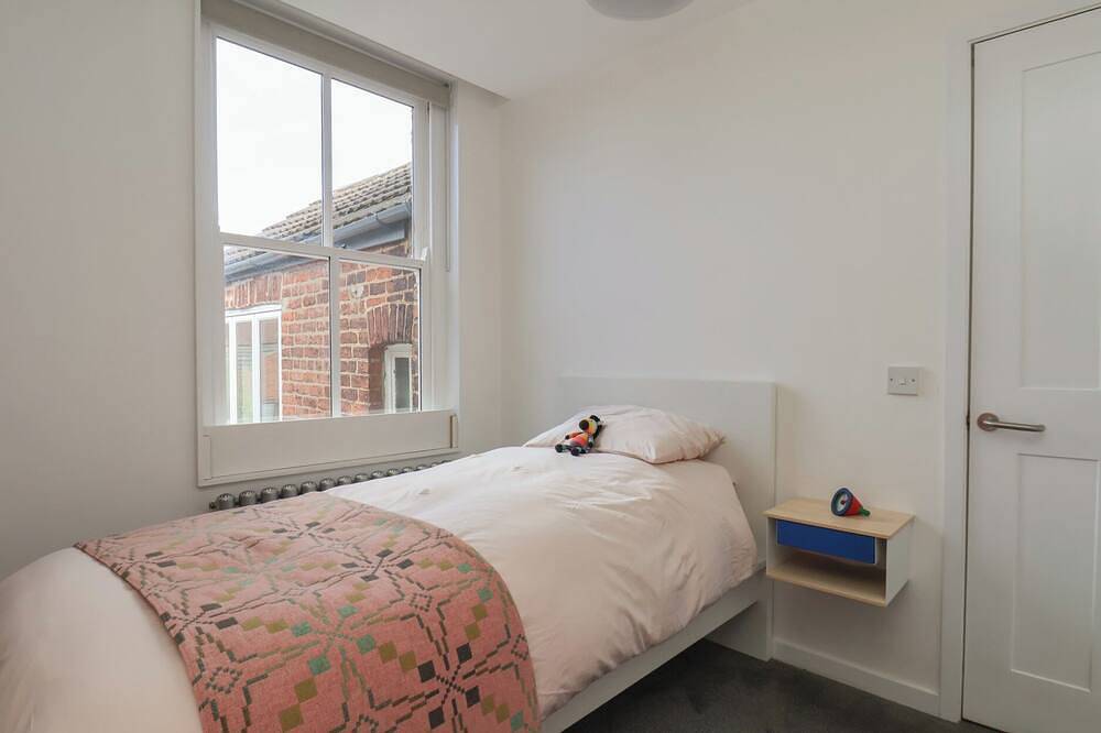 Nancy’S Blushes, pet friendly in Saltburn-By-The-Sea in Saltburn by the Sea, Redcar and Cleveland