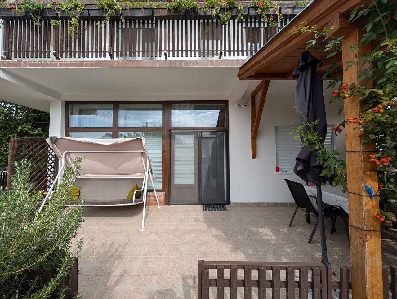 Ganze Ferienwohnung, Ferienwohnung mit Außenpool , Terrasse und Wlan  in Balatonboglar, Plattensee Südufer