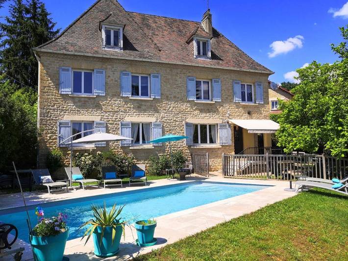 Villa voor 14 personen, with Terras and Tuin as well as Zwembad and Uitzicht in Sarlat-la-Canéda
