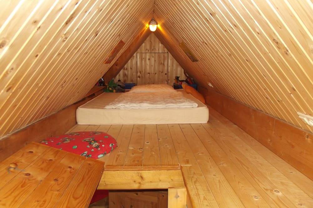 Ganze Wohnung, Urgemütliche kleine Dachgeschosswohnung mit Balkon und Loggia in Küstennähe in Großheide, Norden und Umgebung