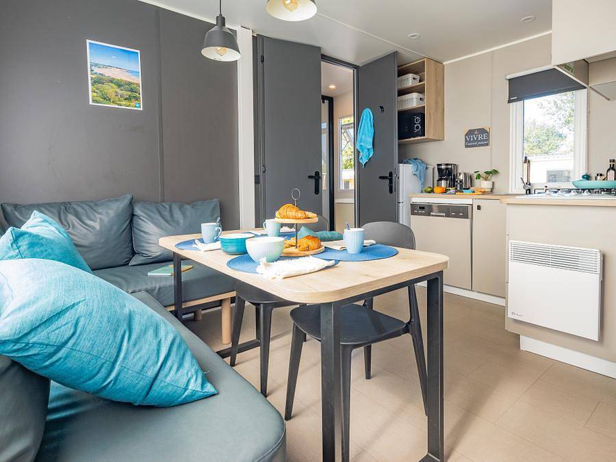 Camping Le Robinson - Mobilhome 5 personas - Mobile-home Cosy Lv Plancha - 2 habitaciones - 4 adultos + 1 niño - 12 años in Colleville-sur-Mer, Región de Bayeux