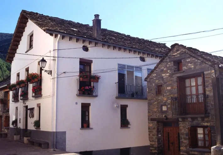 Casa rural para 4 personas, con terraza - 1