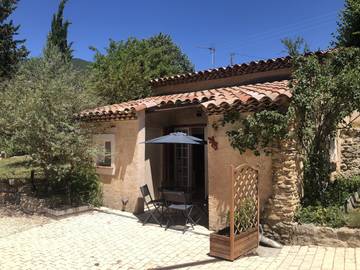 Gîte pour 5 personnes, animaux acceptés dans les Alpes-de-Haute-Provence