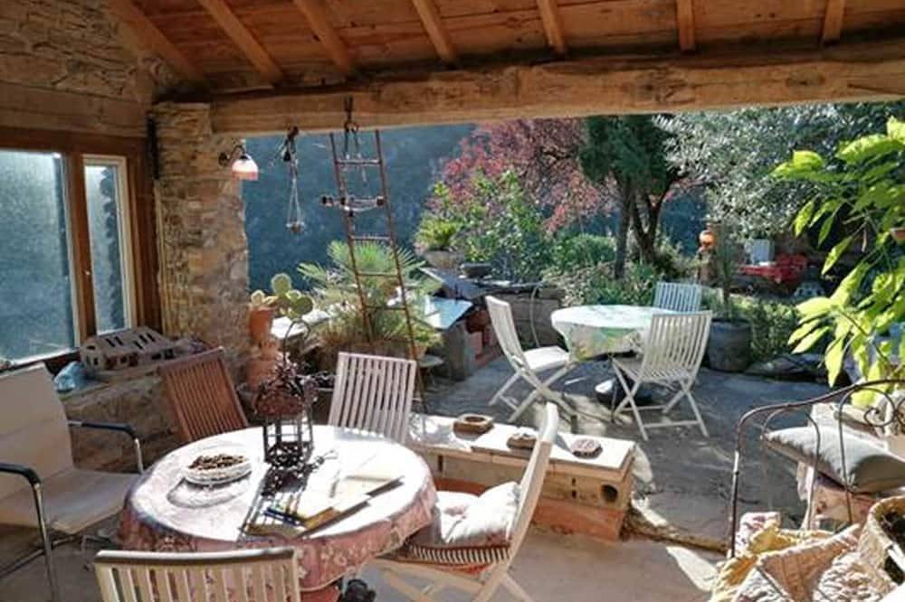 Appartement entier, Appartement, deux chambres in Broquiès, Parc naturel régional des Grands Causses