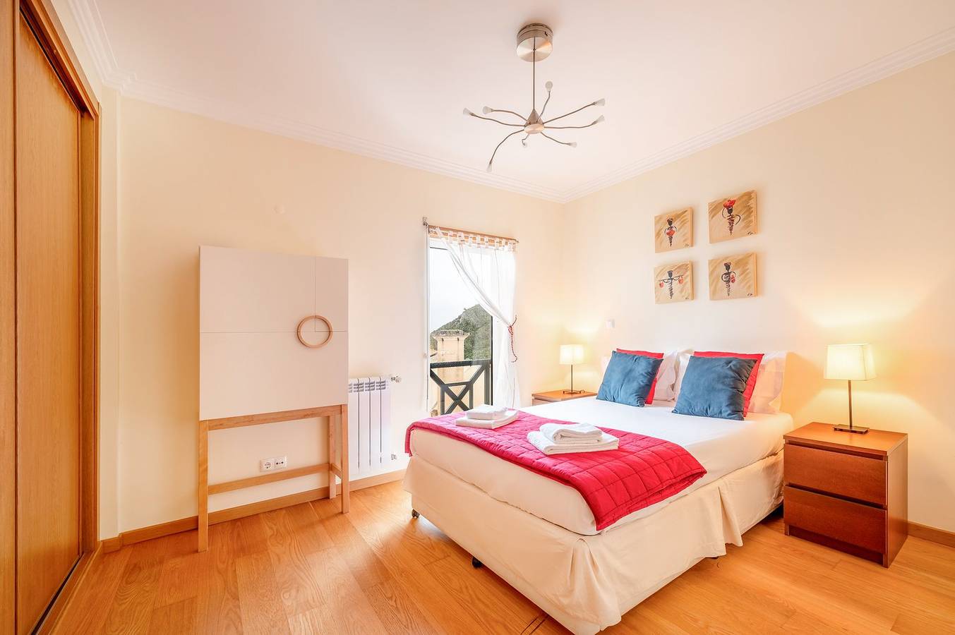 Ganze Wohnung, Ferienwohnung für 5 Personen mit Balkon in Praia do Ouro, Sesimbra (Castelo)