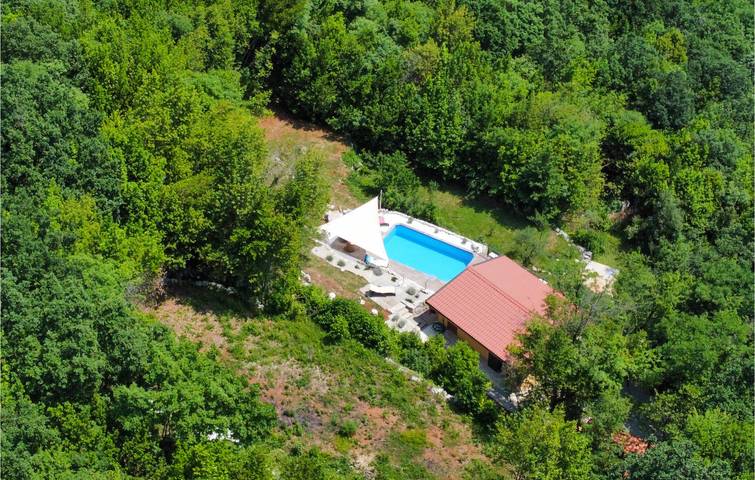 Ferienhaus für 4 Personen, mit Pool und Terrasse sowie Garten und Ausblick, mit Haustier in Opatija Riviera - 2