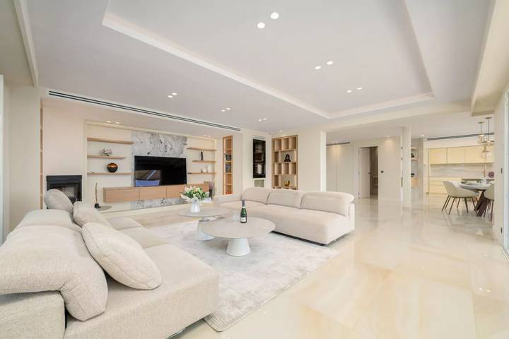 Maison de vacances pour 10 personnes, avec piscine ainsi que balcon et jardin, adapté aux familles dans les Alpes maritimes - 3