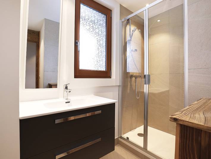 Gîte pour 8 personnes, avec balcon à Courchevel - 4