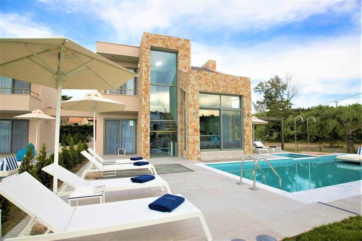 Villa für 8 Personen, mit Meerblick und Balkon sowie Terrasse und Garten in Chalkidiki - 2